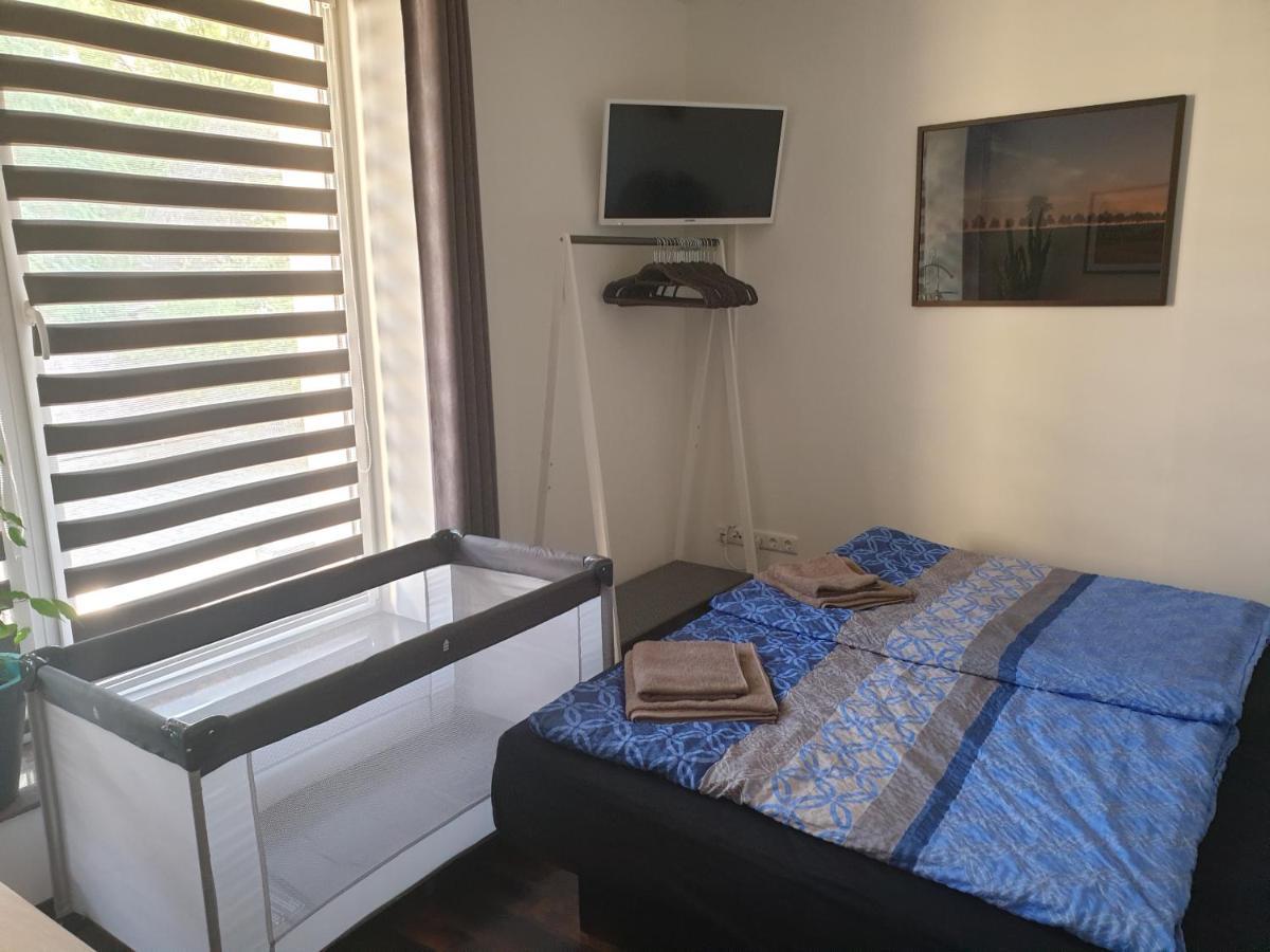 Ferienwohnung Апартаменты *